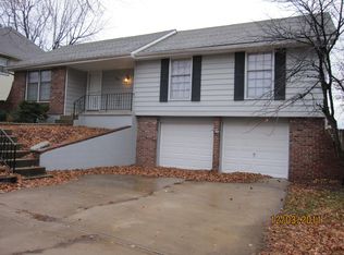 1009 SW 17th St, Blue Springs, MO 64015