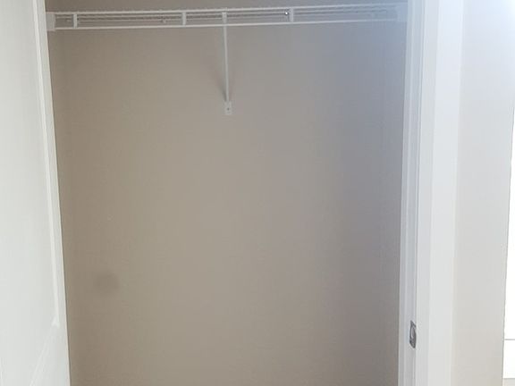 5th image of 1378 King Ave APT 108