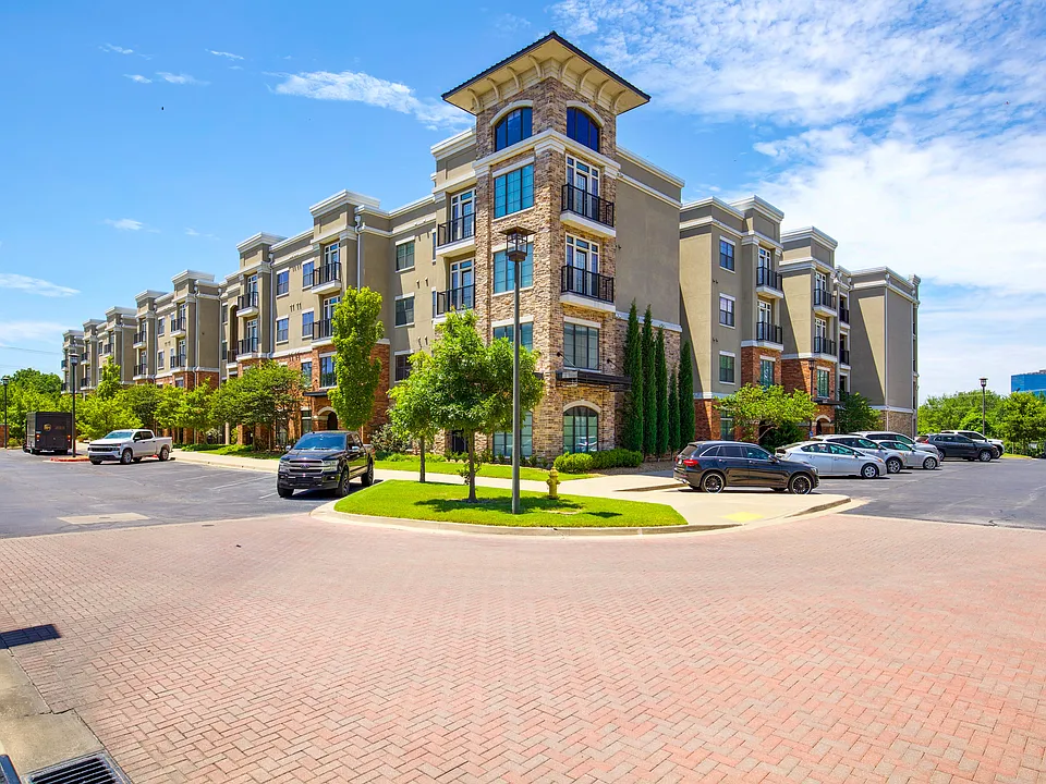 Riverwalk Apartments