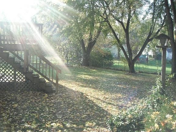 4th image of 129 Wickham Farm Dr