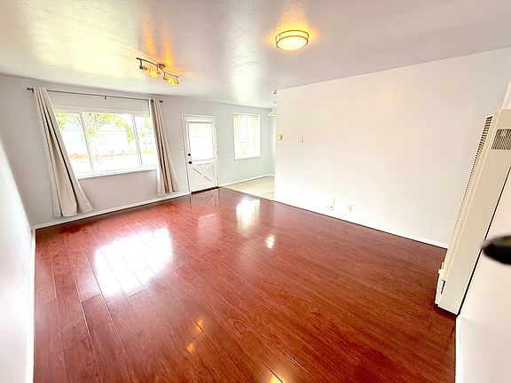 5th image of 2494 Arroyo Dr