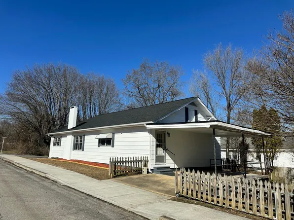 731 Washington Ave, Etowah, TN 37331
