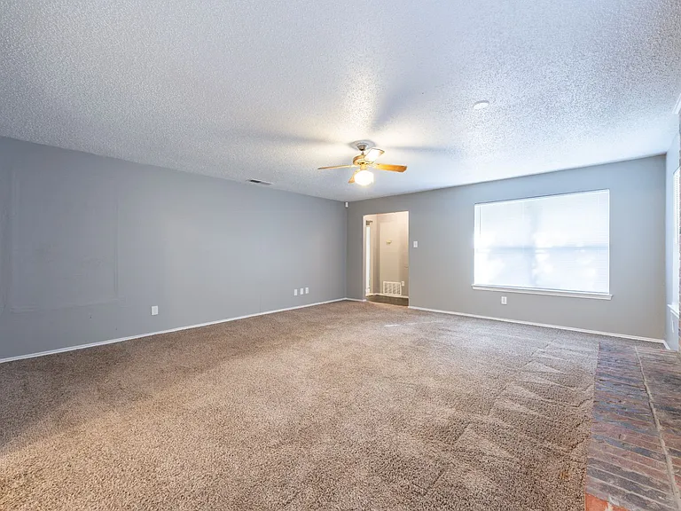 4605 & 4607 Menzer Rd — Photo 16