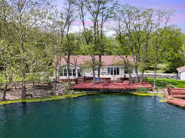 59 Vj Dr, Oakwood, IL 61858