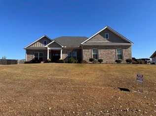 120 Weeping Willow Trl, Headland, AL 36345