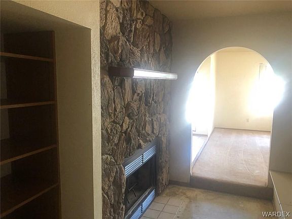 3rd image of 670 Latigo Ln