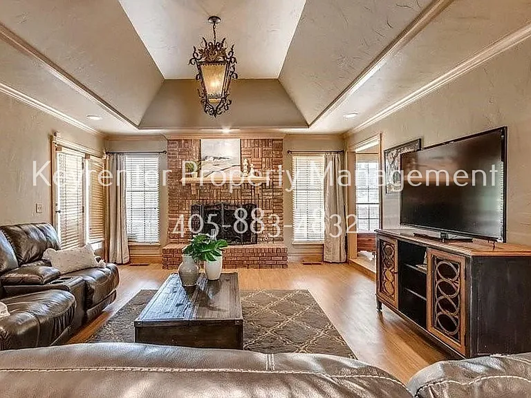 1408 Fox View Ct — Photo 13