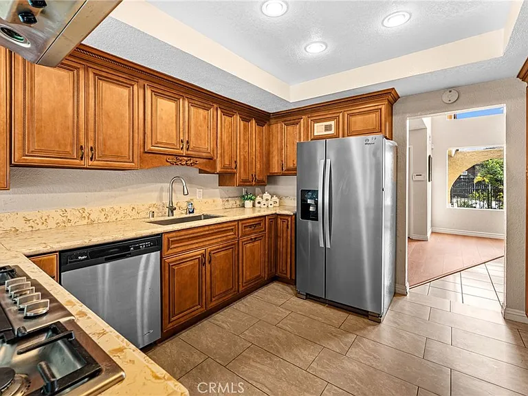 1236 E Sierra Madre Ave — Photo 14