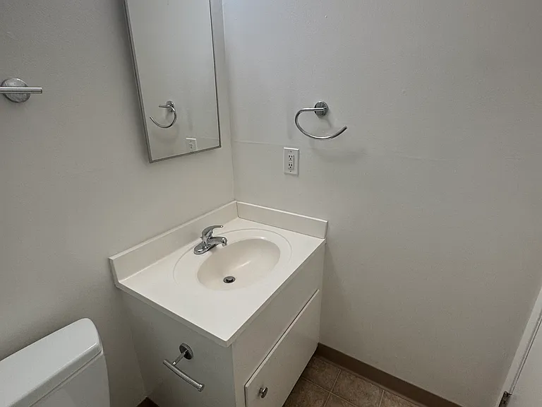 434 Lee St #202 — Photo 10