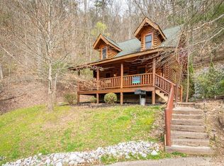3221 Smoky Ridge Way, Sevierville, TN 37862