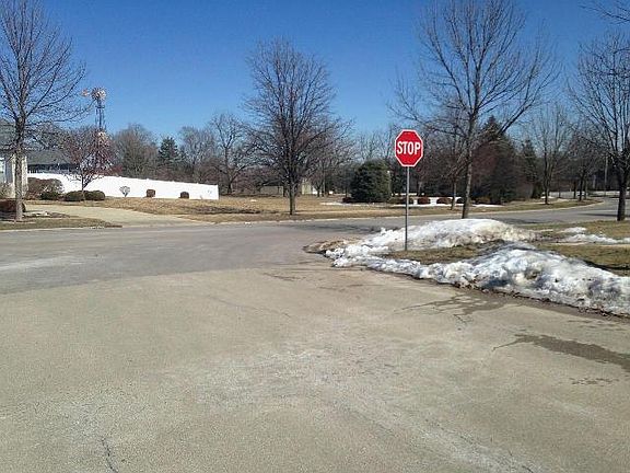 2nd image of 501 York Dr