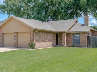 15827 Roxton Ridge Dr, Webster, TX 77598