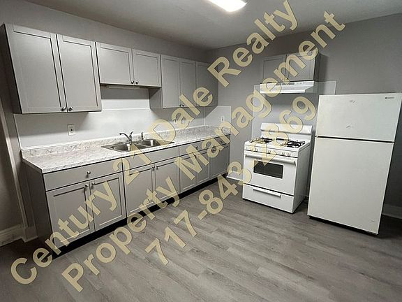 3rd image of 134 N Newberry St APT 2