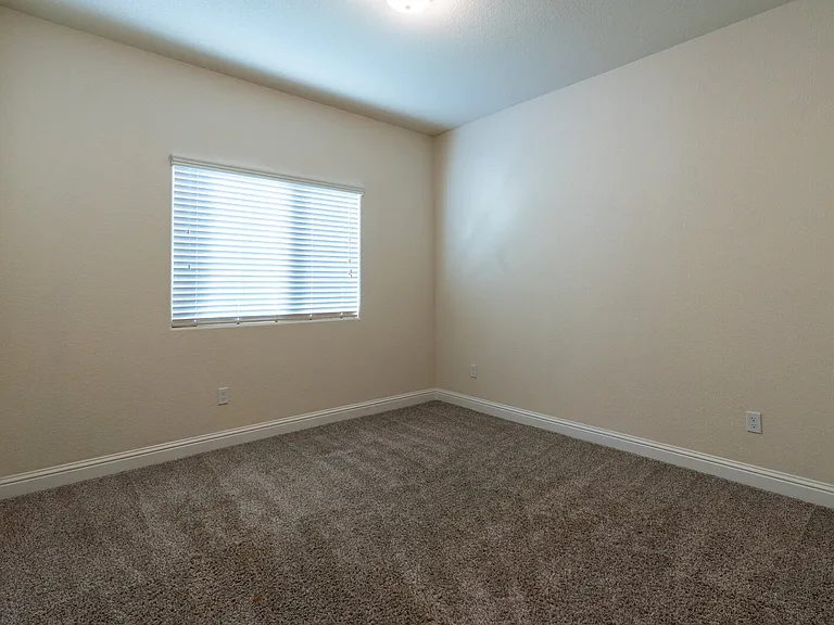 665 Marcus St — Photo 5