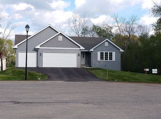 606 E Limerick Ln, Beloit, WI 53511