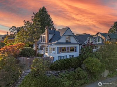 932 N 70th Street, Seattle, WA, 98103