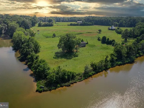 46138 Boothe Farm Ln, Great Mills, MD 20634