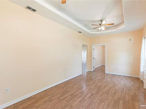 4th image of 137 E Flores St