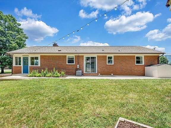 4th image of 2026 Mayfield Dr