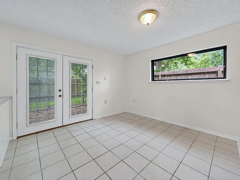 418 Texas St — Photo 13