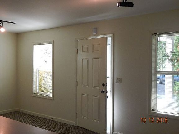 4th image of 845 Avenue C