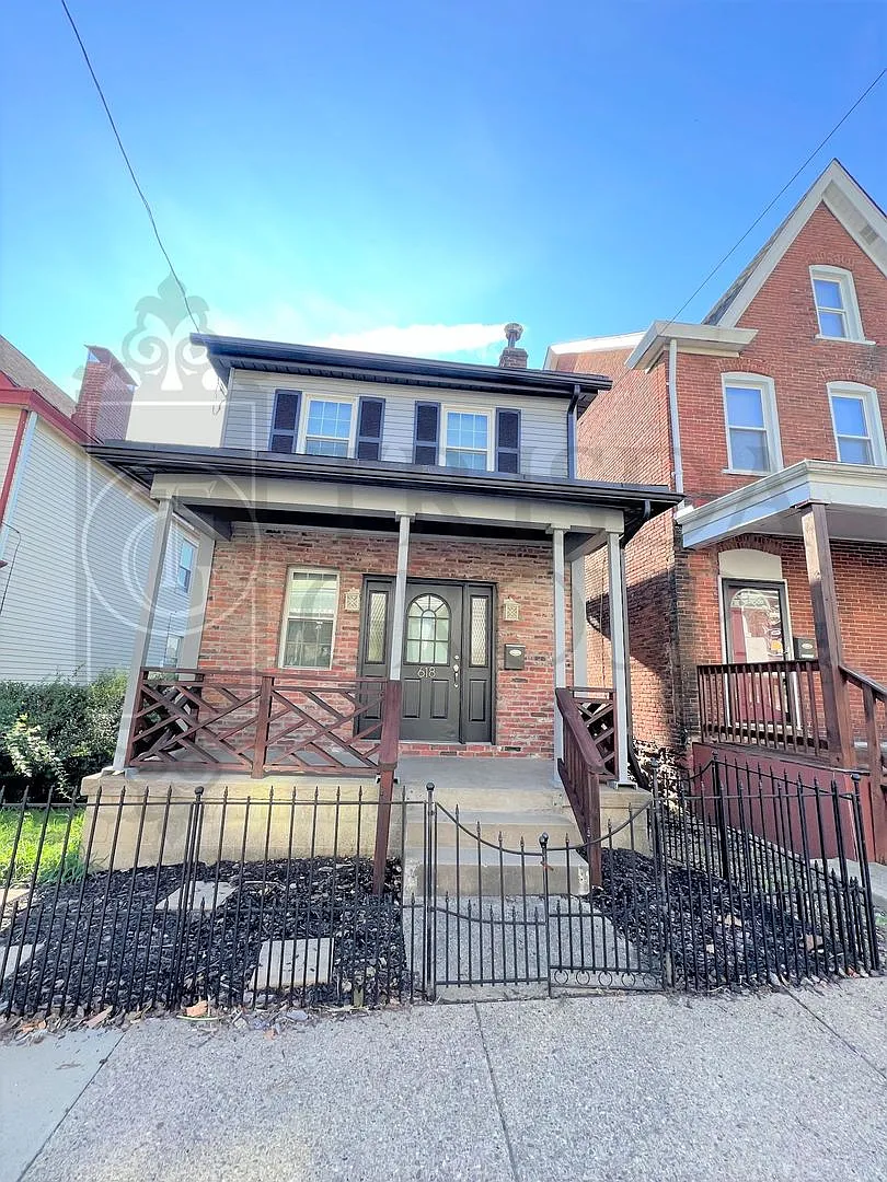 Move In Ready! 3br/ 1.5 Ba Mt Washington Single Family Home W/ Off Street Parking, Ac, Laundry, Y... — Photo 1