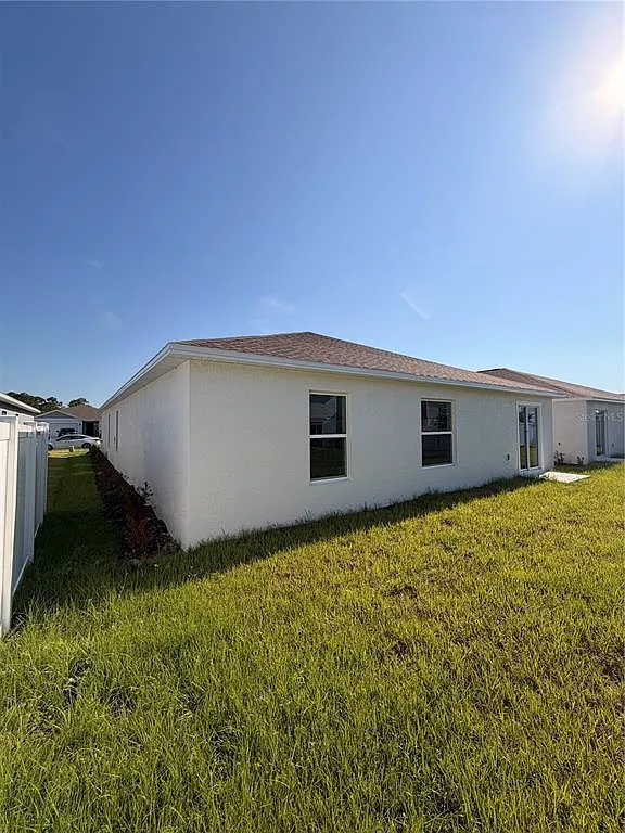 4 bed, 3.0 bath, 2174 sqft, $2,500 — Photo 4