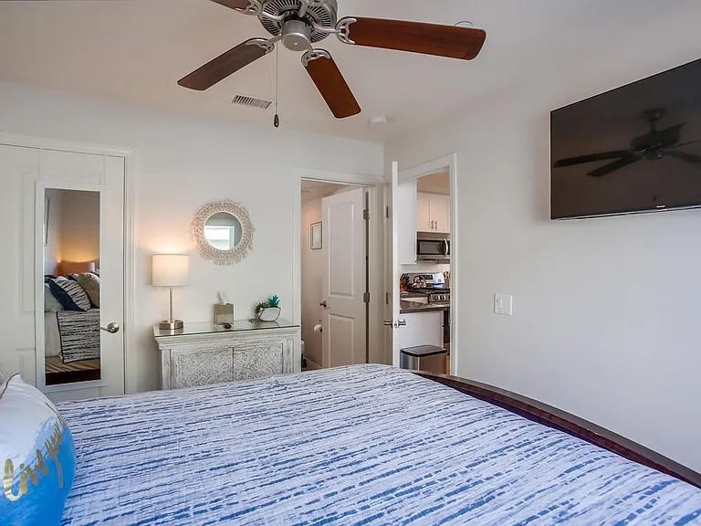 819 Ostend Ct — Photo 15