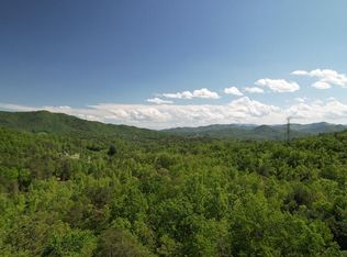 1020 Gem Lake Estates Rd, Franklin, NC 28734