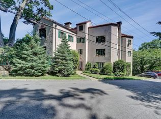 59 Kensington Rd #APARTMENT, Bronxville, NY 10708