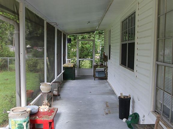 4th image of 5522 Mayfair Dr