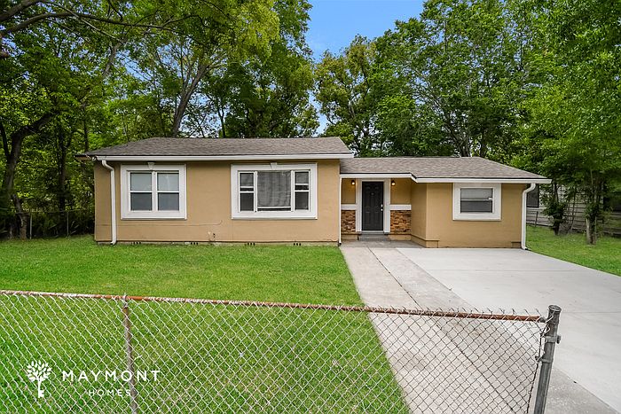 1st image of 3055 Imperial St