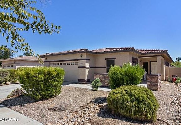 3rd image of 13767 W VENTURA Street