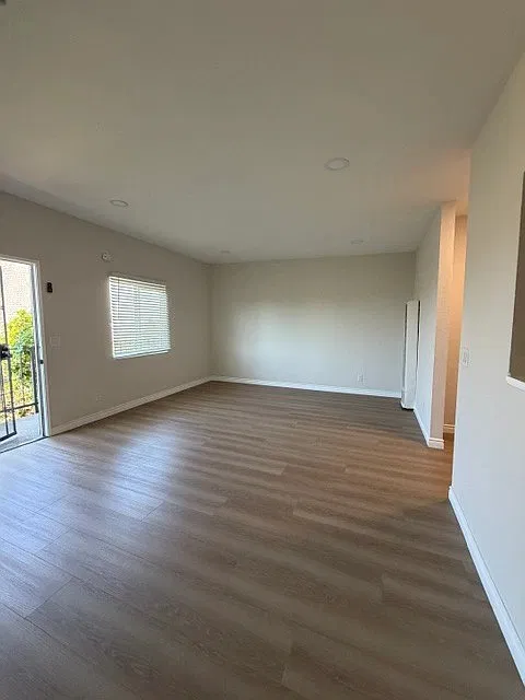 814 W. Redondo Beach Blvd — Photo 4