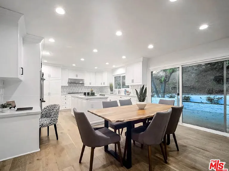 4732 Del Moreno Dr — Photo 13