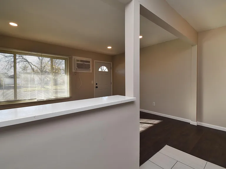2241 Woodward Hts #102 — Photo 11