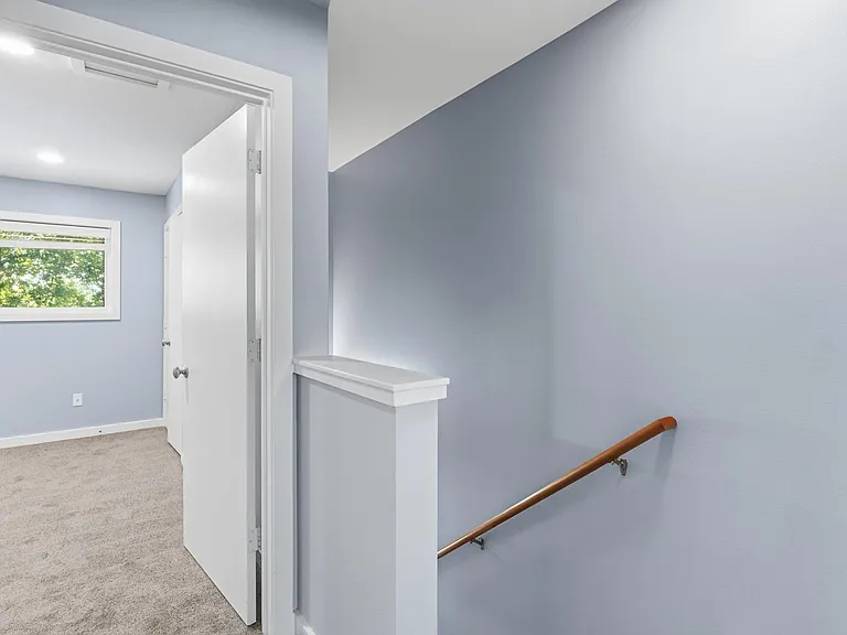 2122 Hancock Dr #121 — Photo 11