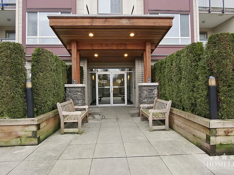 2943 Nelson Pl #412 — Photo 4