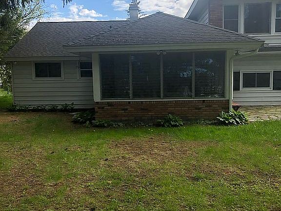 5th image of 15 Arthur Dr