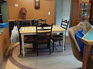 27 Mountain View Rd, Bennington, VT 05201
