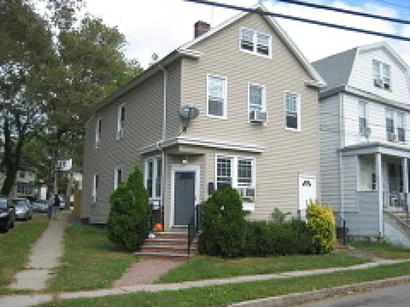 2 bed, $1,825 — Photo 1