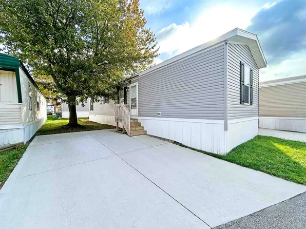 7055 Quarry Rd #43, Amherst, OH 44001