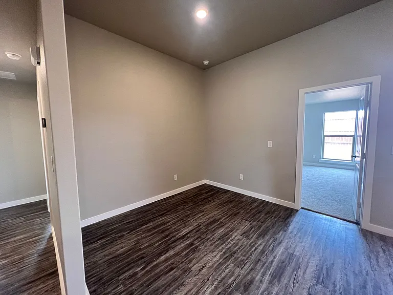 3207 Abbeville Ave — Photo 11