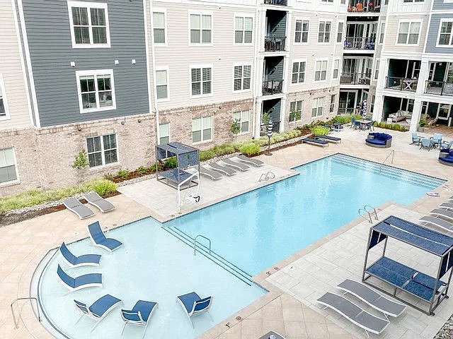 The Pearl at Marina Shores — Photo 32
