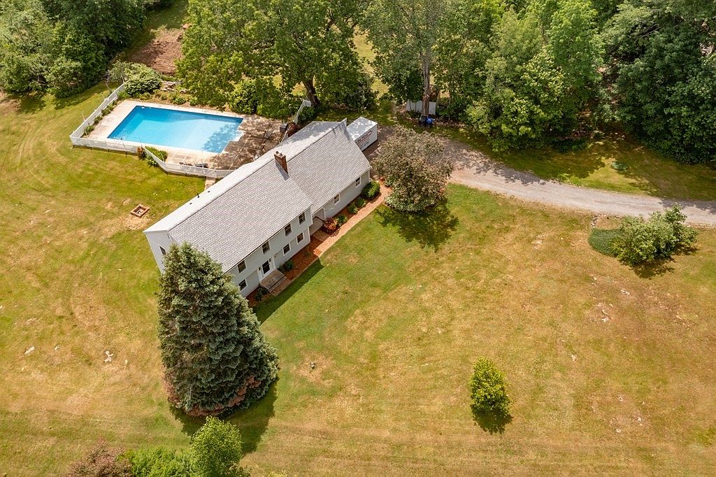 24 Mount Jefferson Rd, Hubbardston, MA 01452 MLS 73125575 Zillow