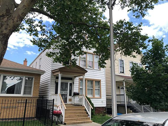 3rd image of 5349 S Maplewood Ave
