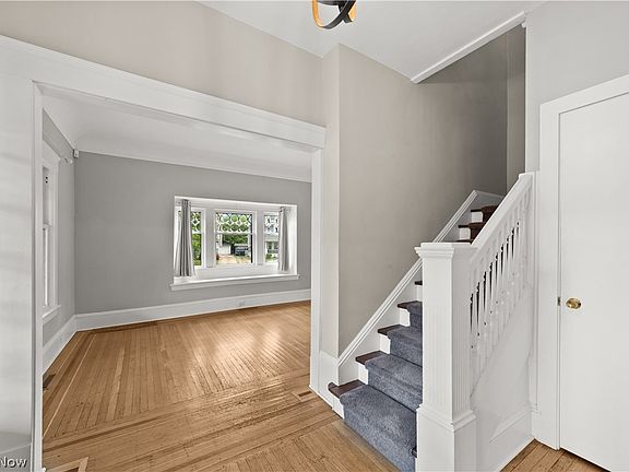 4th image of 1339 Edanola Ave
