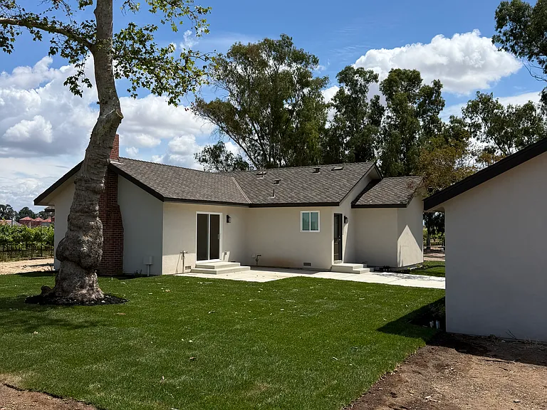 20167 E Brandt Rd #B — Photo 2