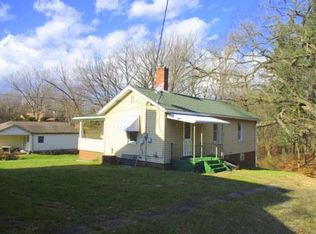 1320 1/2 Kroker St, Ambridge, PA 15003