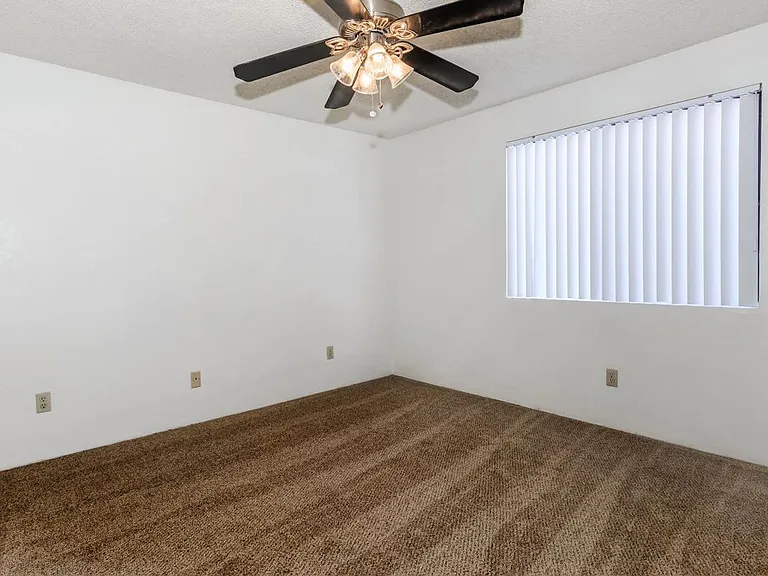 Rio Cancion Apartments — Photo 65